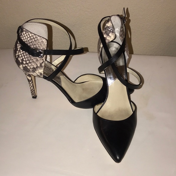 Michael Kors heels - Picture 2 of 6